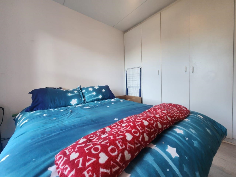 To Let 2 Bedroom Property for Rent in Parklands Western Cape